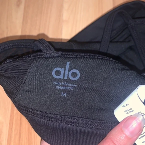 Alo Yoga Goddess Bra Size M - Picture 9 of 10